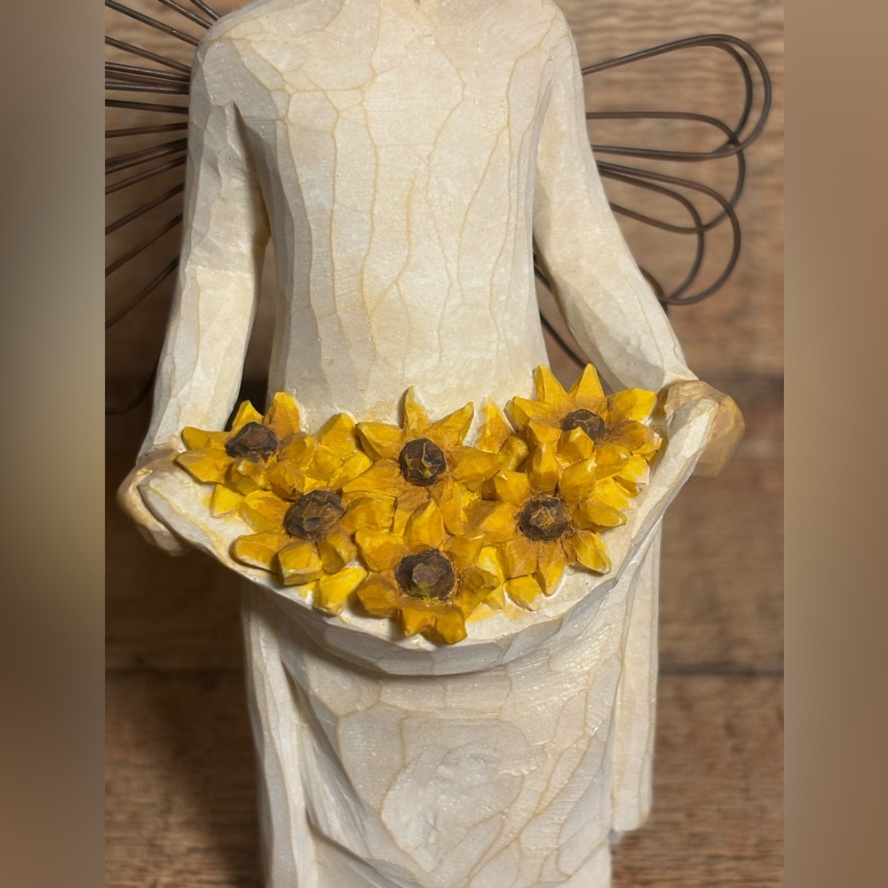 VTG Willow Tree Susan Lordi Angel Sunshine Blooms Sun Flowers 5.5” Demdaco 2010 - Picture 2 of 8